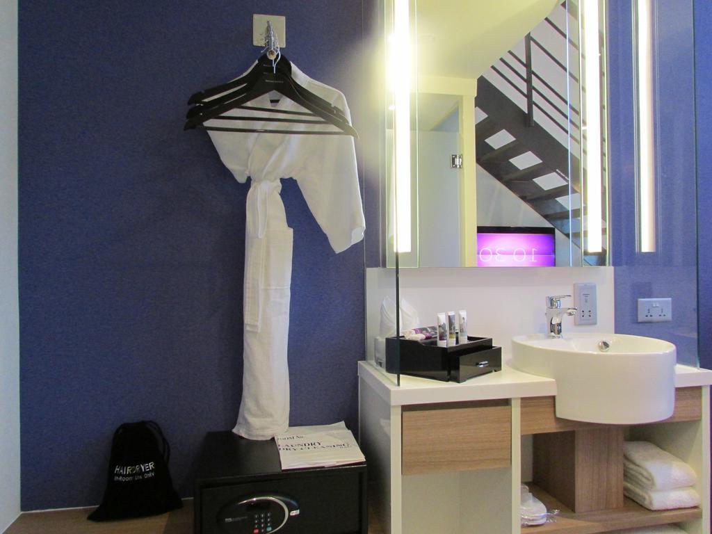 Mercure Singapore Bugis Екстериор снимка