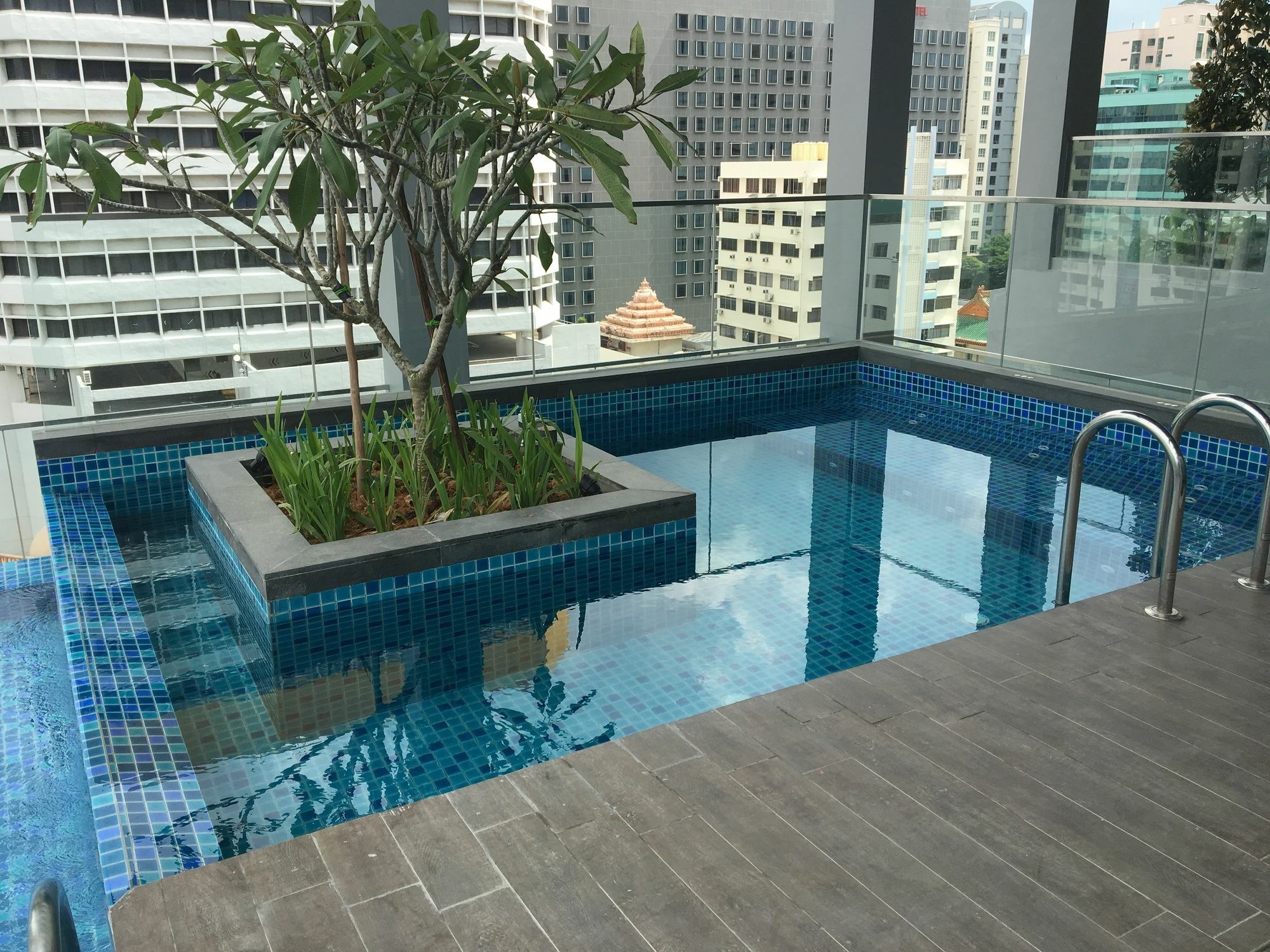 Mercure Singapore Bugis Екстериор снимка